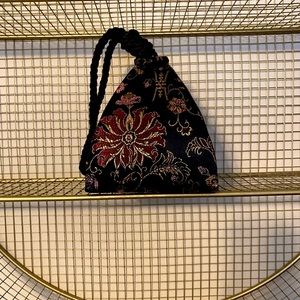 Vintage pyramid box purse